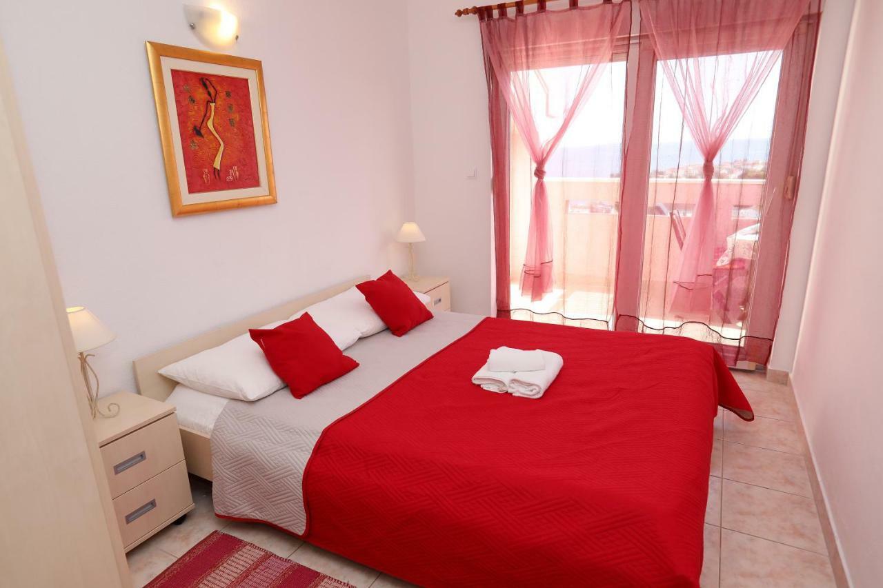 Apartment Mavarcica Trogir Exterior photo